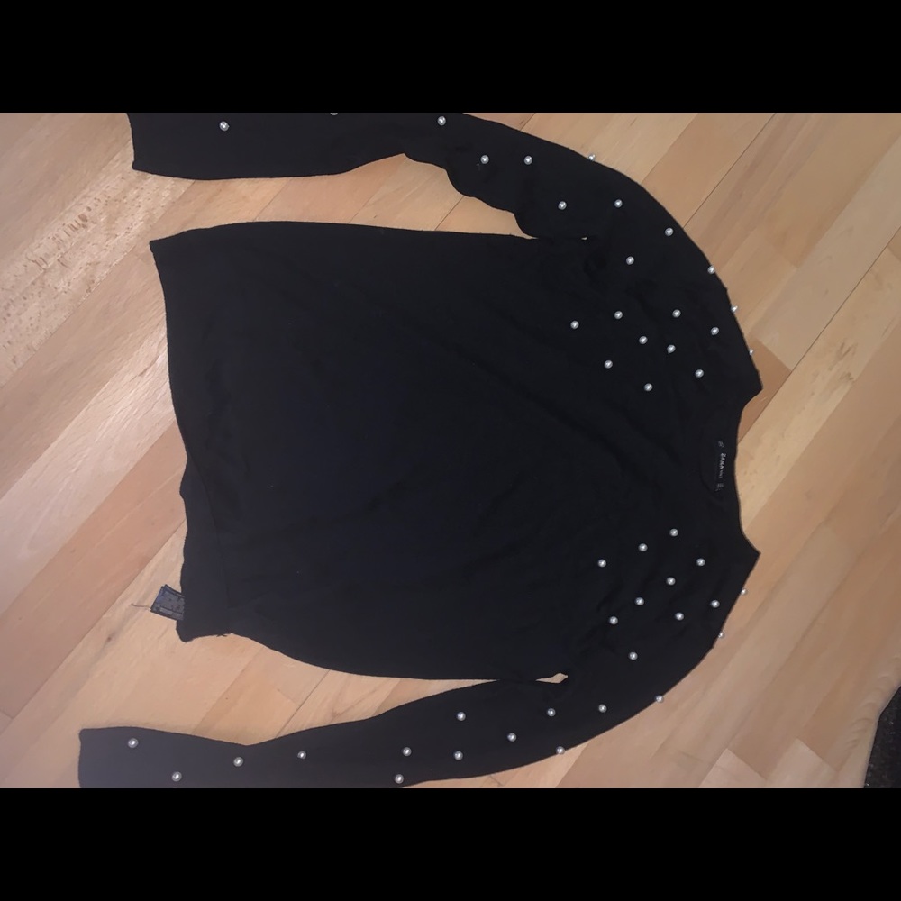 Zara sweater with pearls on sleeves
